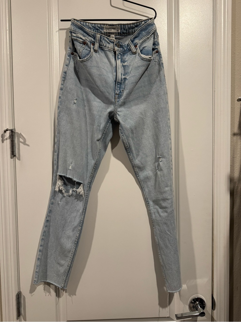 Abercrombie & Fitch Light Blue Distressed Skinny Jeans